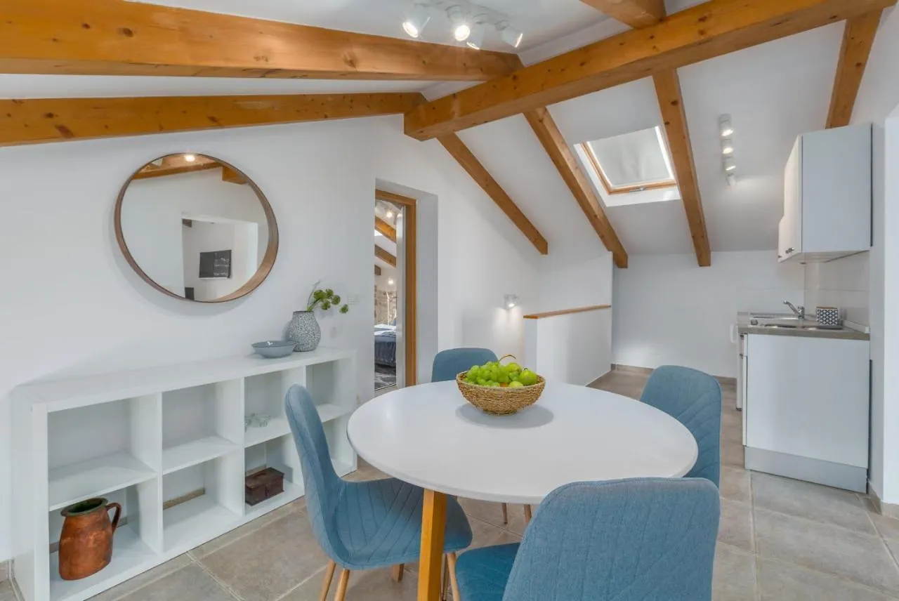 Apartments Agata Novigrad Istria 克罗地亚