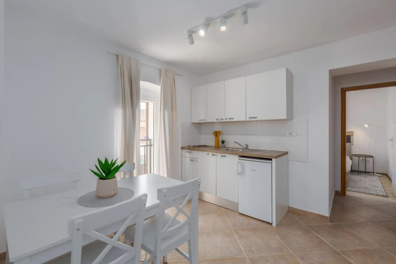 Apartments Agata Novigrad Istria 0*,  克罗地亚