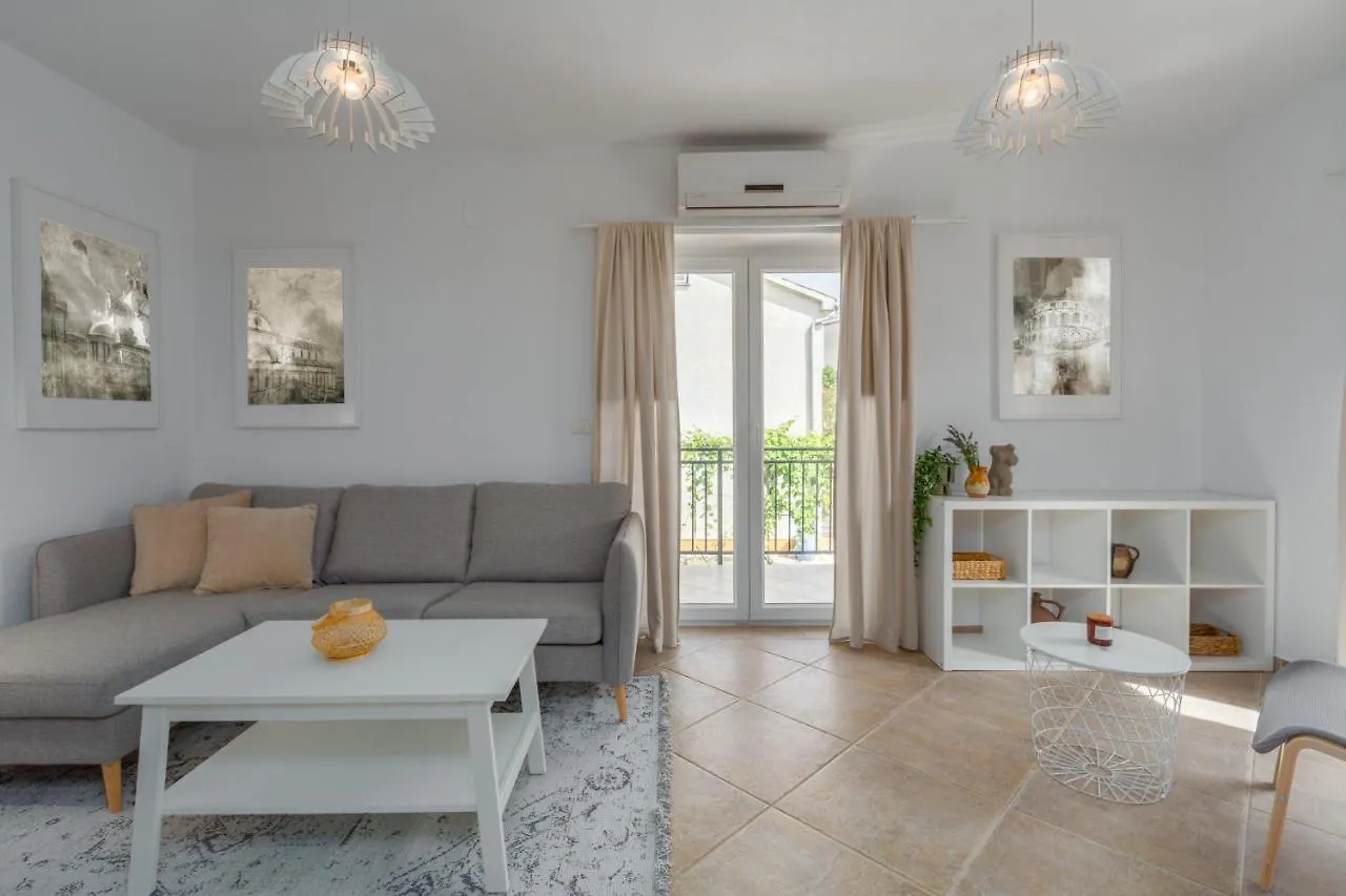 Apartments Agata Novigrad Istria